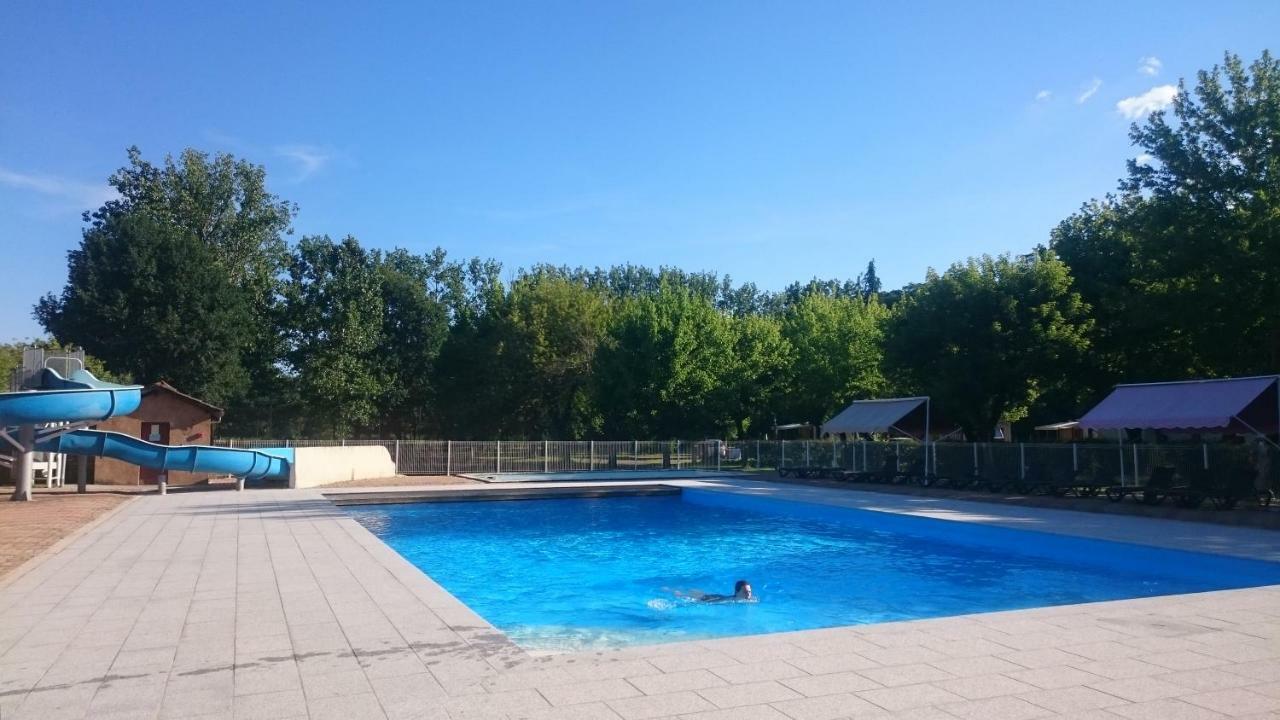 Camping Paradis Le Rocher De La Granelle Le Bugue Exterior foto